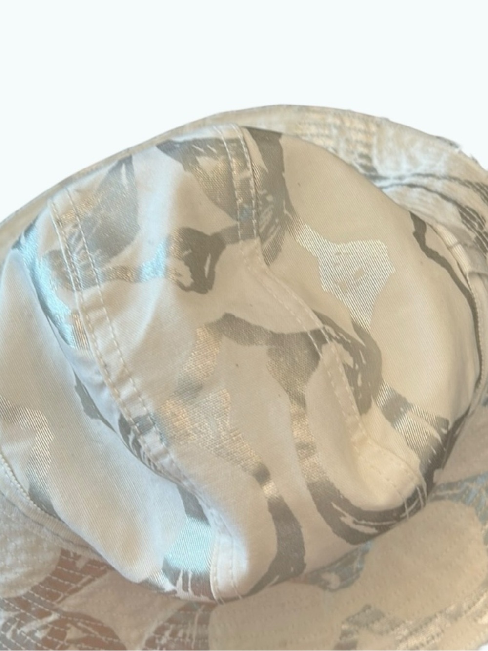Coach Scribble Bucket Hat Silver White Metallic Logo Print Y2K Sun Hat Size M/L - Picture 8 of 8